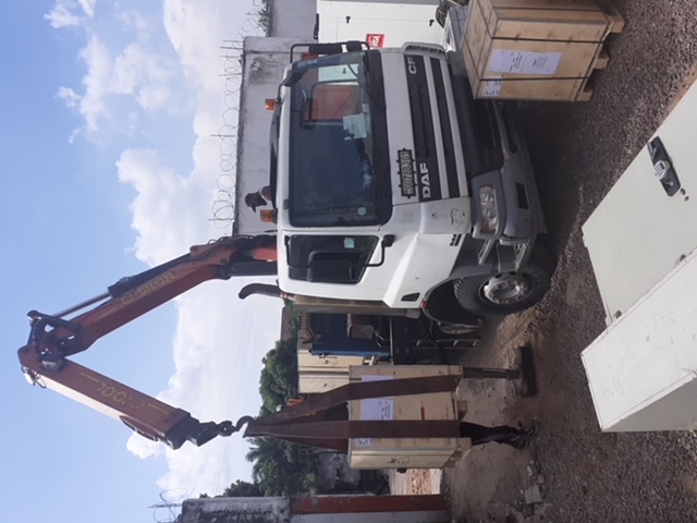 FOURNIR & INSTALLER GENSET & BATTERIES